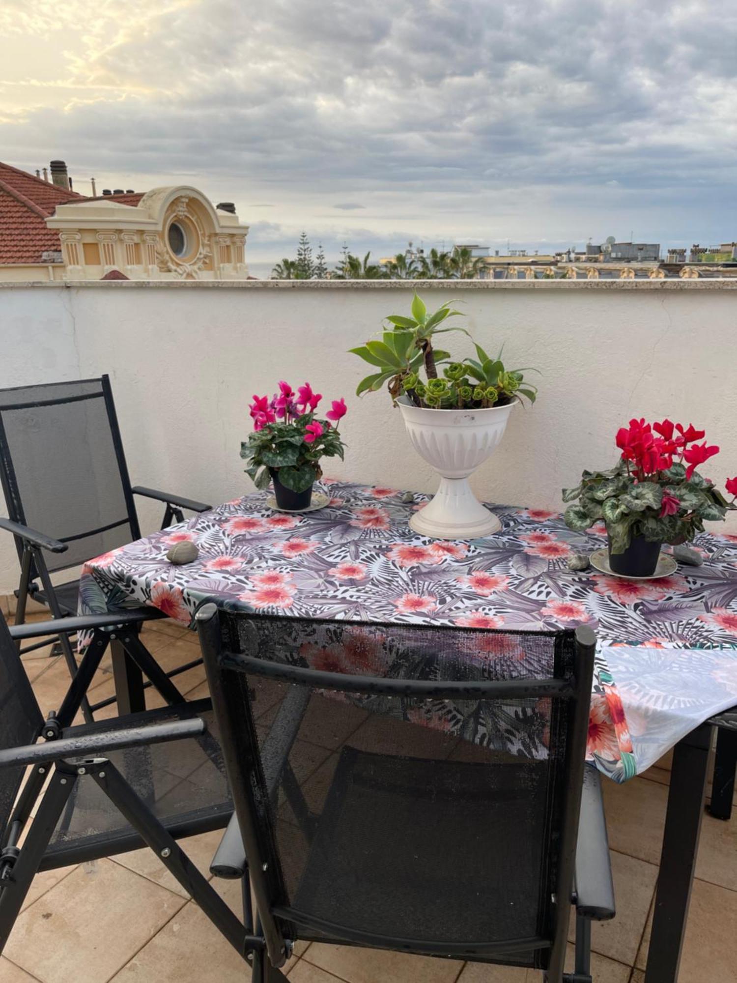 Penthouse Three Bedrooms 圣雷默 外观 照片